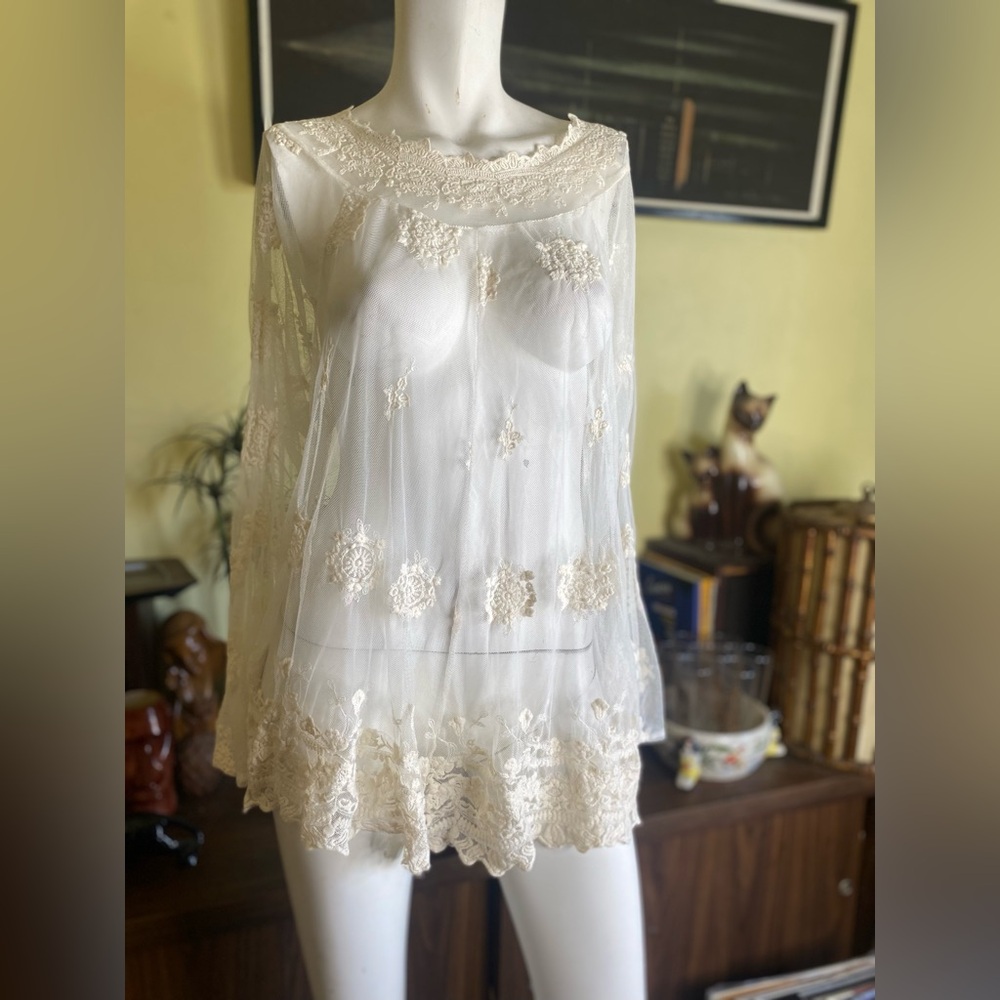 Ladies lace Floral boho shabby chic beach poolside vacation blouse tunic coverup - Picture 4 of 7